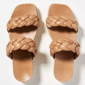 Bernardo Braided Ciara Slide Sandals and Size 8